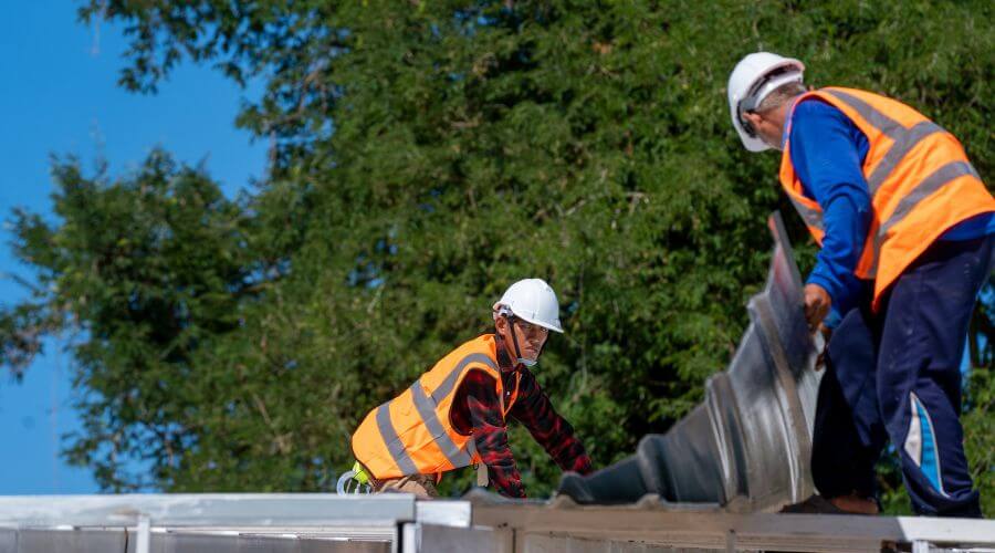Professional new roof installation services in Huntington Woods, MI